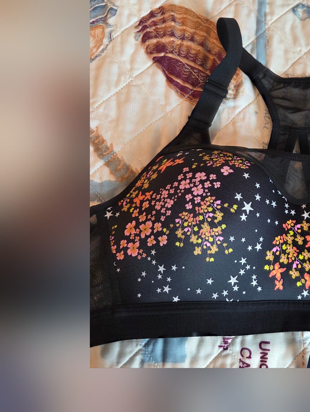 Victoria's Secret Sports Bra Lot - Picture 3 of 11
